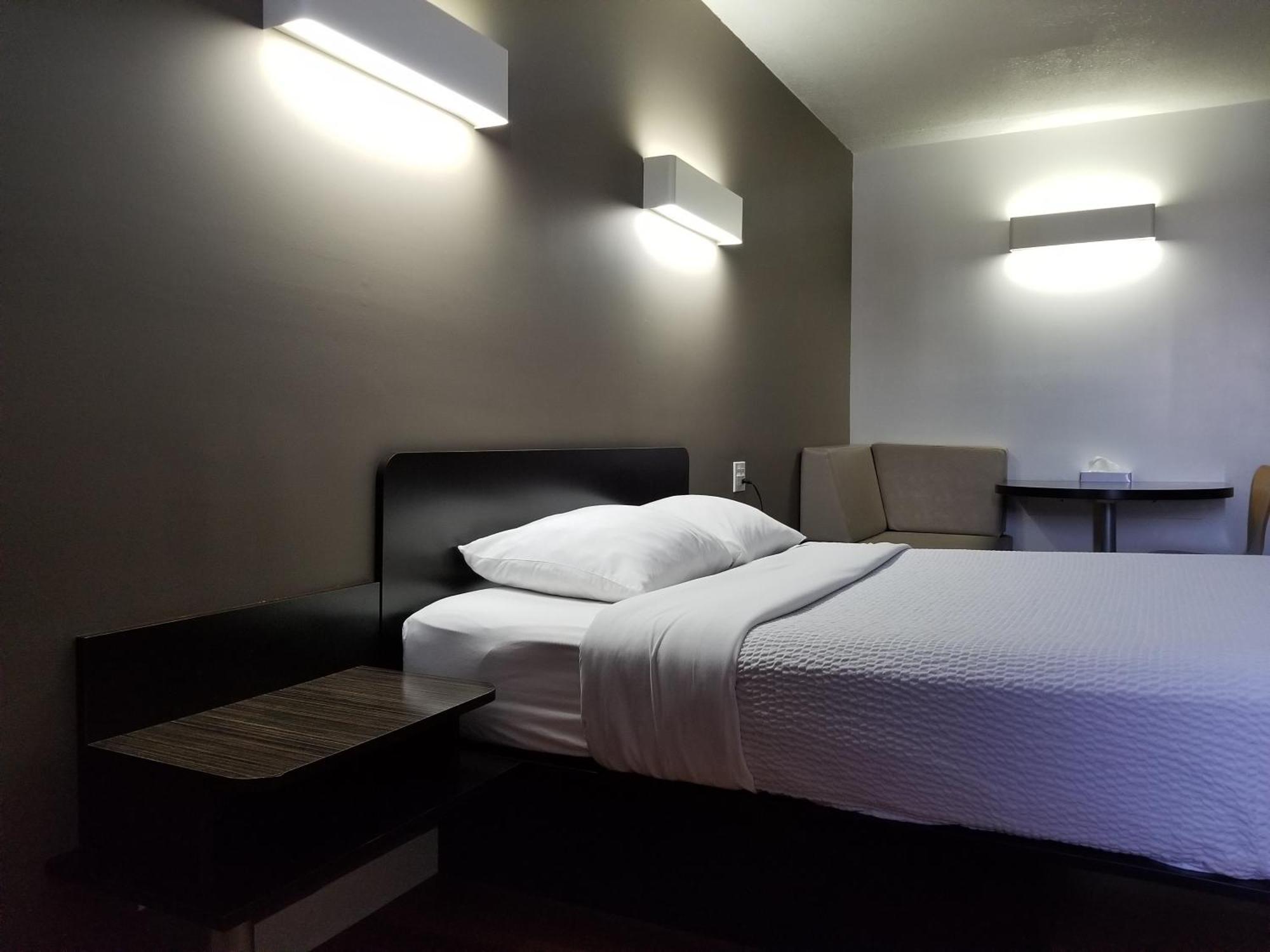Motel 6-Innisfail, AB Esterno foto